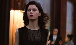 Beren Saat 'Gizli Dolap'la geri dönüyor