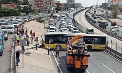 İETT otobüsü kaza yaptı: D-100 trafiğe kapatıldı