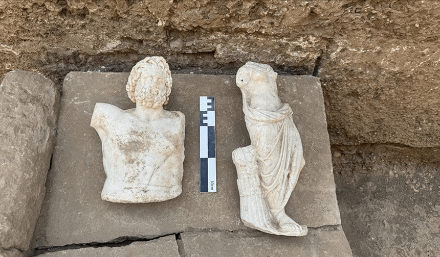 Aspendos'ta tarihi keşif: Zeus ve Afrodit heykelleri gün yüzüne çıktı!