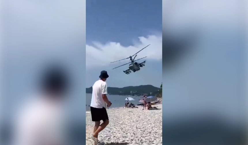 Karadeniz'de ilginç anlar: Savaş helikopteri tatilcilerin...