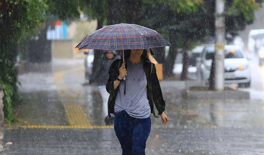 Meteoroloji'den çok sayıda il için uyarı: Gök gürültülü sağanak geliyor